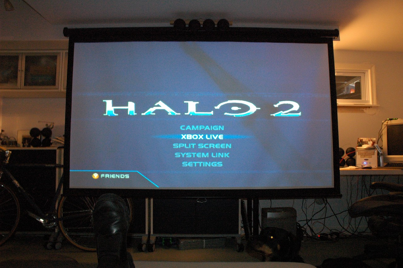halo on 106" screen.  excuse the grainy shot- pushed ISO to 1600 to avoid flash usage handheld.